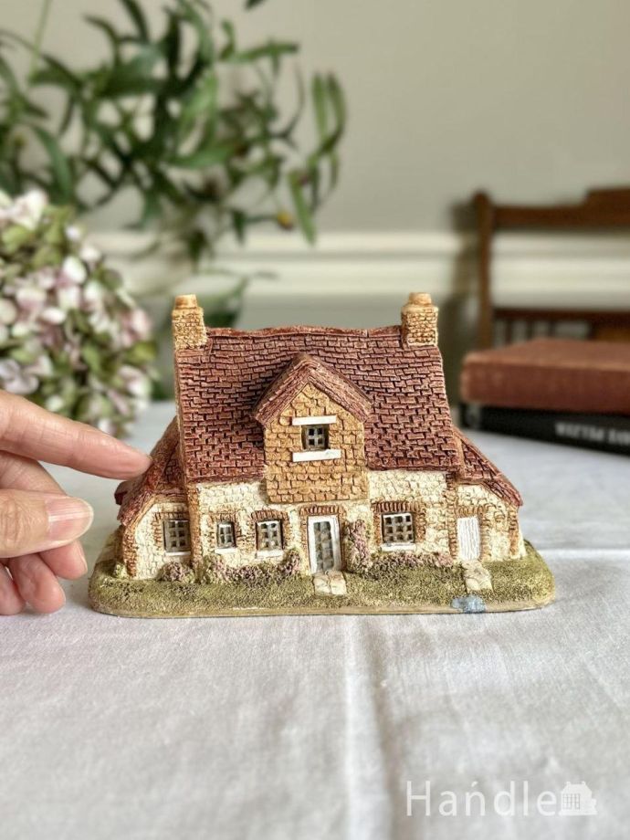 とっても可愛い英国のミニチュアハウス、イギリスから届いたLilliput