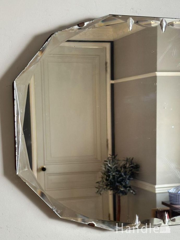 イギリスから届いたカッティングミラー、キラキラ輝く美しい壁掛け鏡(k