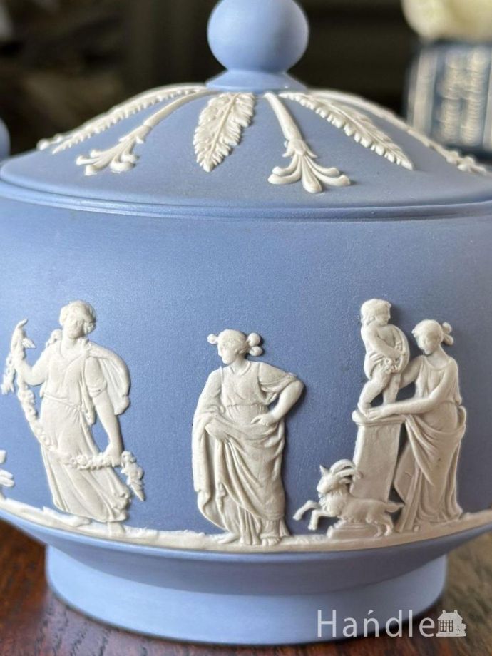 ウェッジウッドのジャスパーウェア、ペールブルー色のアンティーク