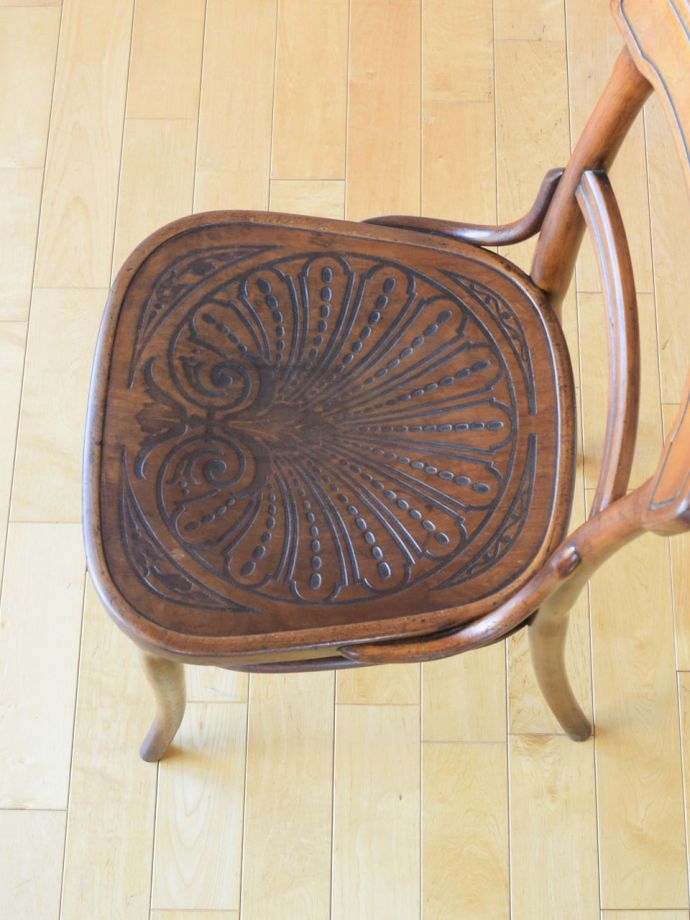 イギリスのオシャレなアンティークの椅子、曲げ木のベントウッドチェア