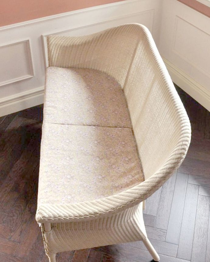 ロイドルームの椅子、8色から選べるHandleオリジナルのロイドルーム