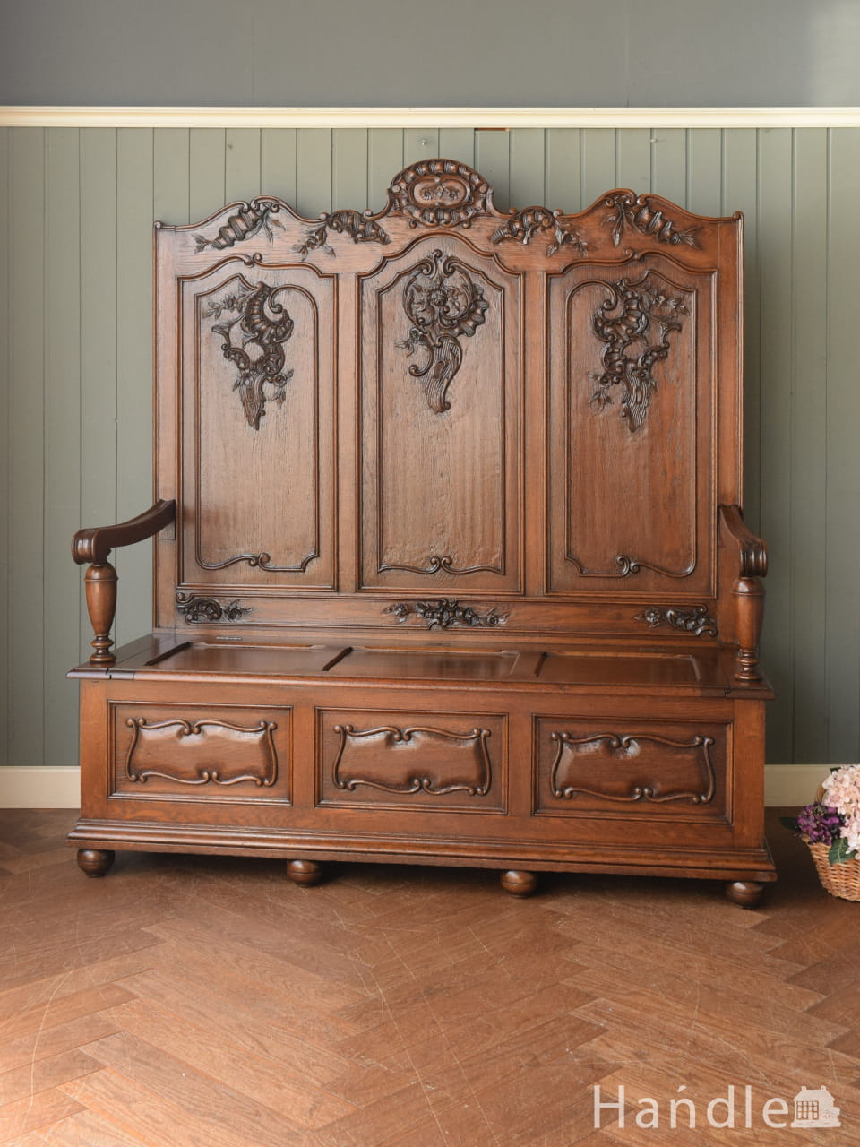 英国アンティークの美しいセティ、 象嵌細工が美しいマホガニーの