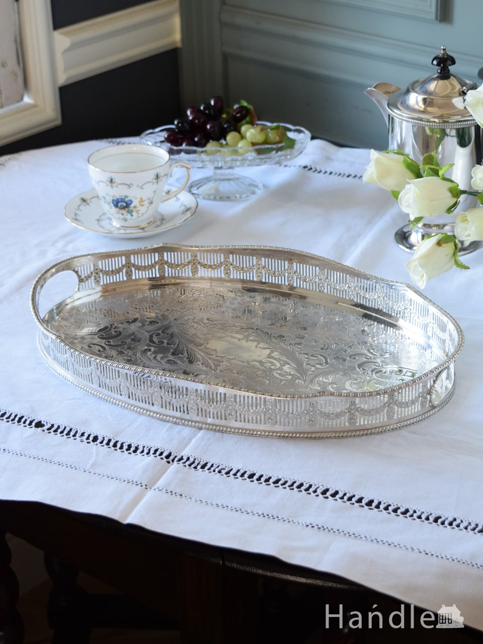 シルバープレートのアンティーク雑貨、透かし彫りが美しいギャラリー