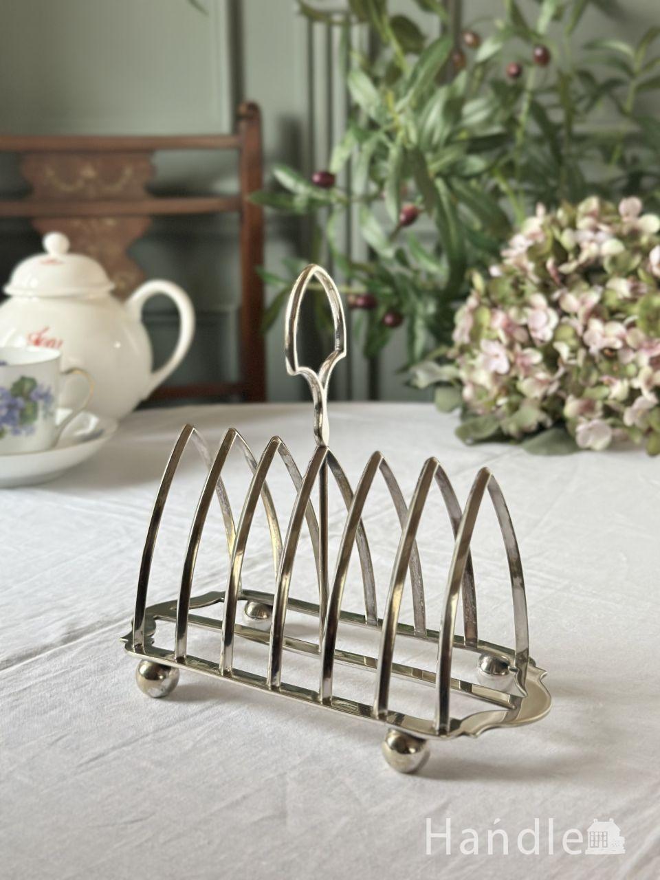 英国の朝食に欠かせないシルバープレートの食器、写真立てに使える