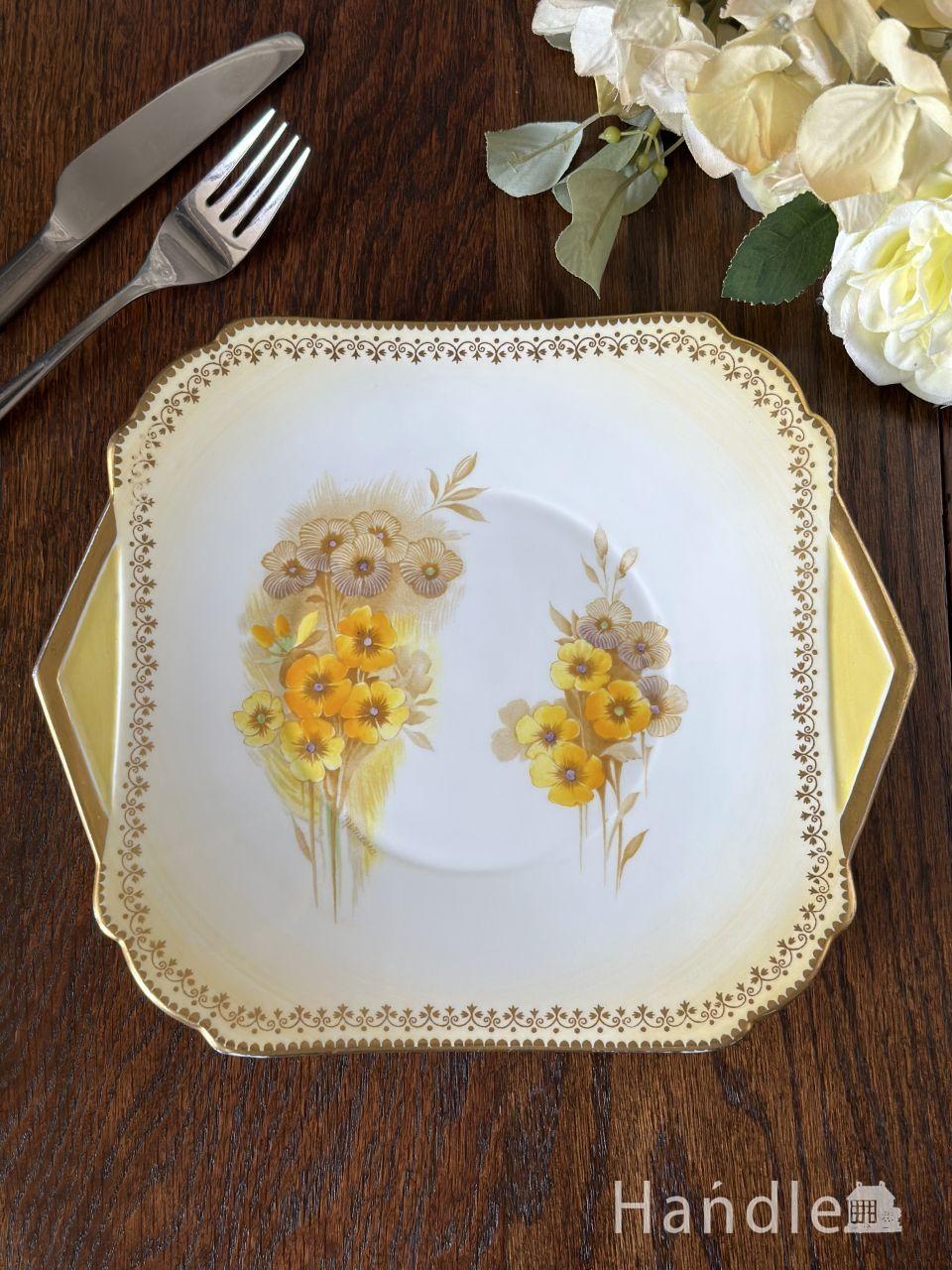 アールデコのデザインが美しいアンティークの皿、シェリーのディナー