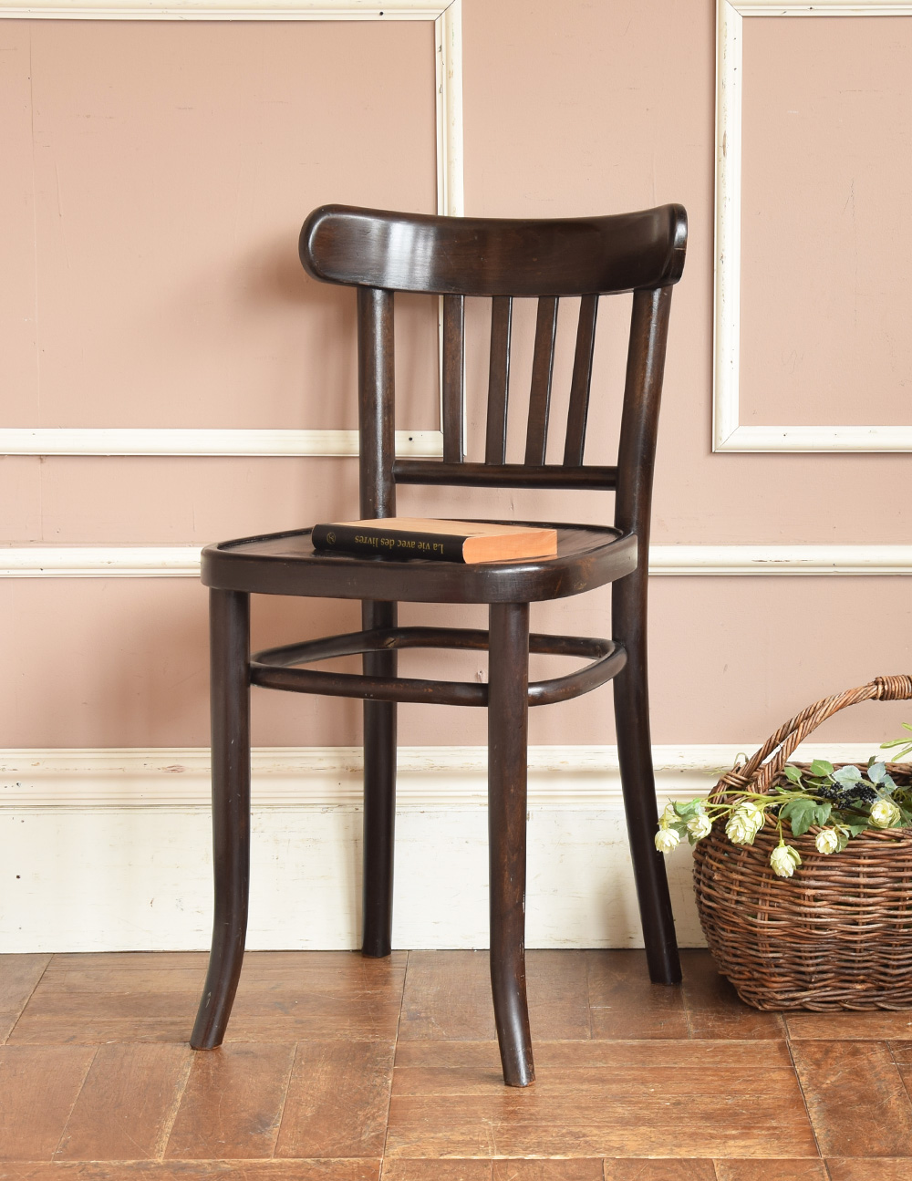 ヨーロッパのカフェで使われていたアンティークチェア、ベントウッド