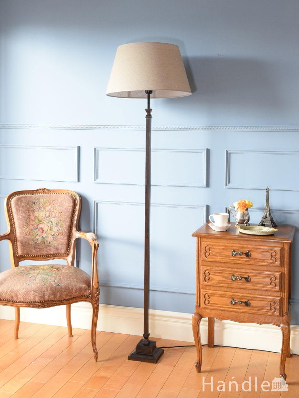 コントワール・ドゥ・ファミーユから届いたフランスのフロアランプ(E26