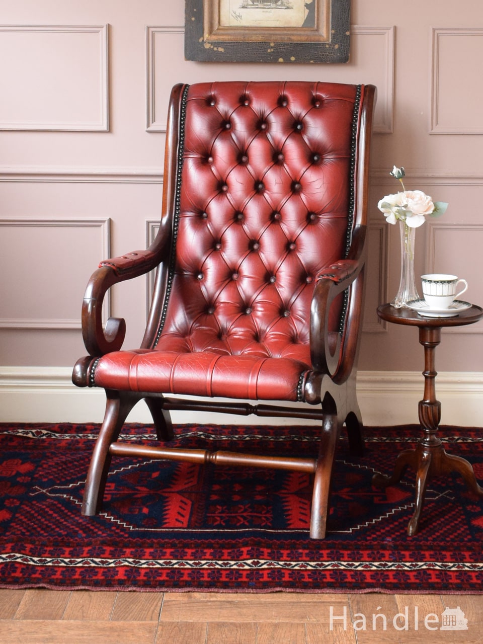 アンティークの贅沢な椅子、猫脚が優雅なアーム付きの一人掛けソファ(q