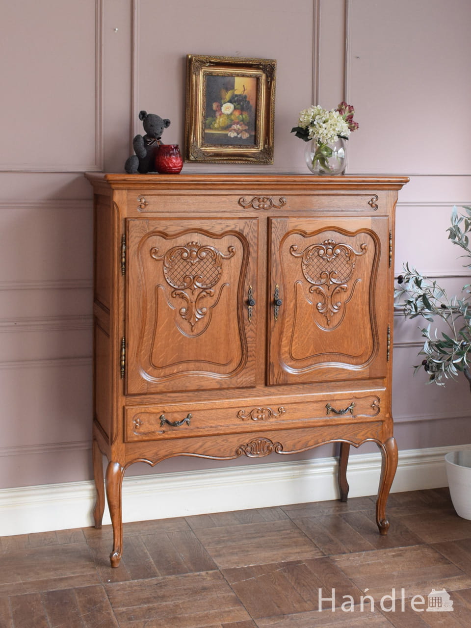 英国アンティークのおしゃれな家具、扉と引き出しが付いたキャビネット