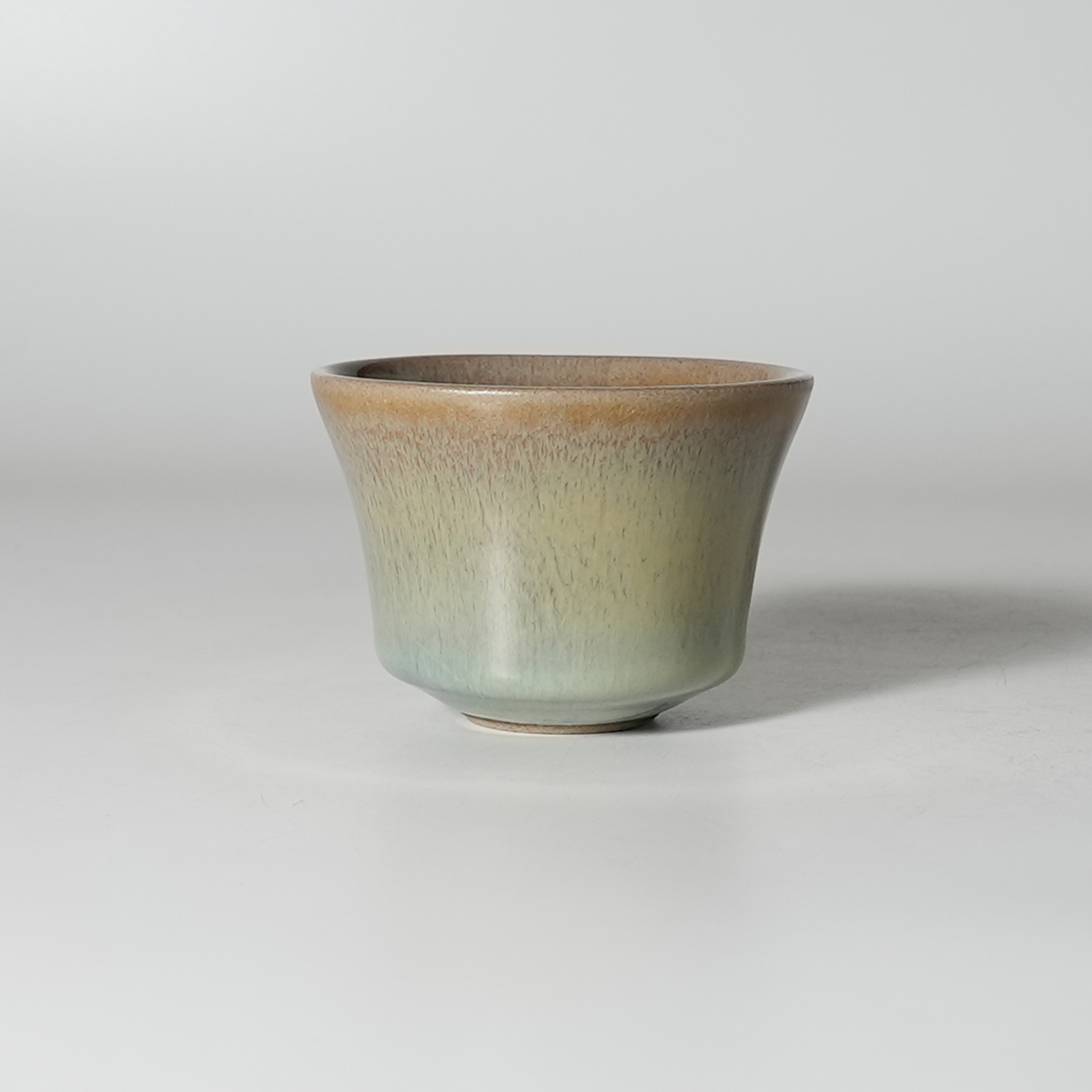 萩流白釉ぐい呑 田原崇雄作 木箱入 | 萩焼屋Hagiyakiya ネットショップ