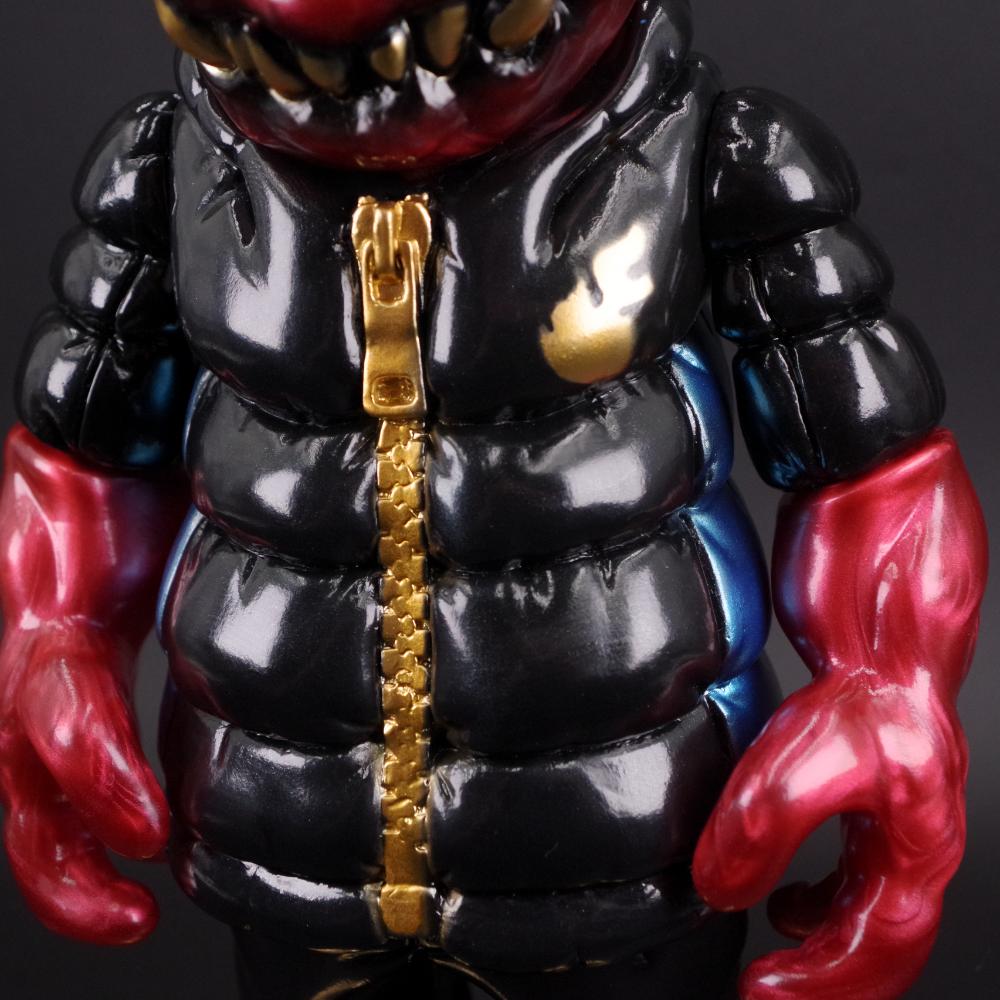 8月1日(金)18時より抽選開始】【Momoco Studio X GYAROMI】赤い地獄鮫