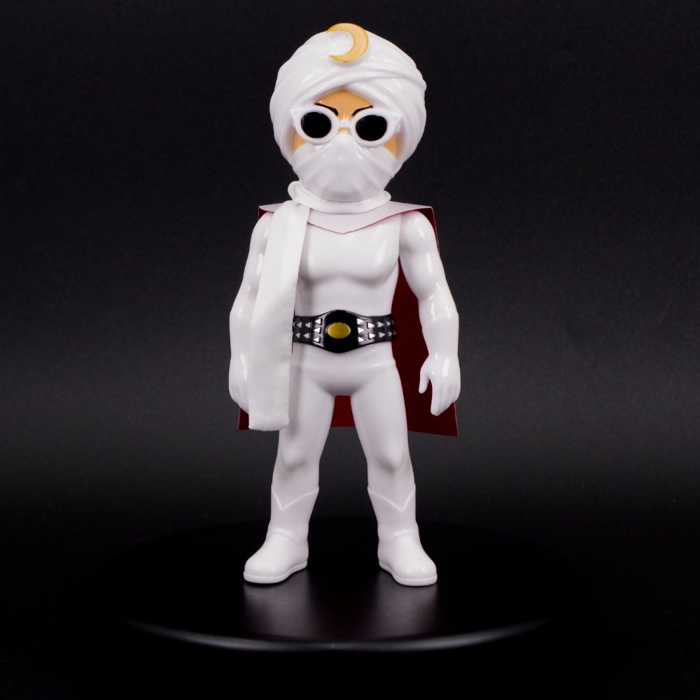 8月17日(日)11時より販売開始】【Kaiju One】月光仮面(蓄光)が登場