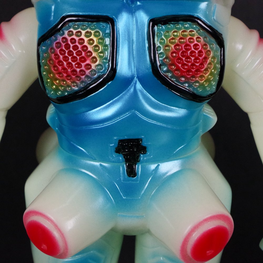 3月9日(日)より販売開始】【ブルマァク】キングジョー(蓄光ブルー)が