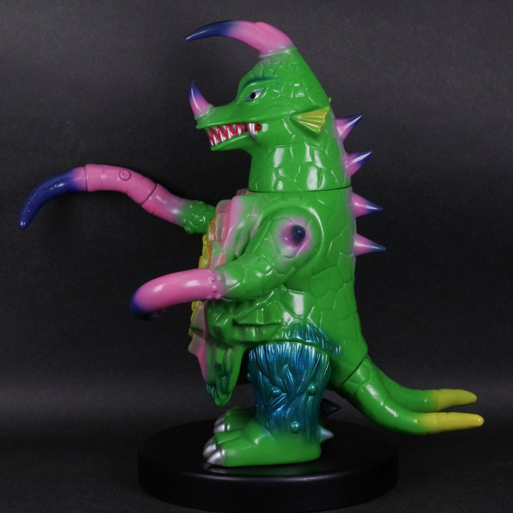 5月21日(日)11時より販売開始】【MAXTOY】アストロモンス(グリーン)が