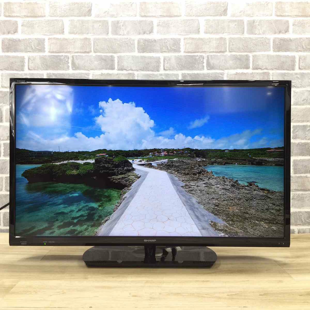 シャープ AQUOS 液晶テレビ 32V型 2チューナー ブラック 2T-C32AE1