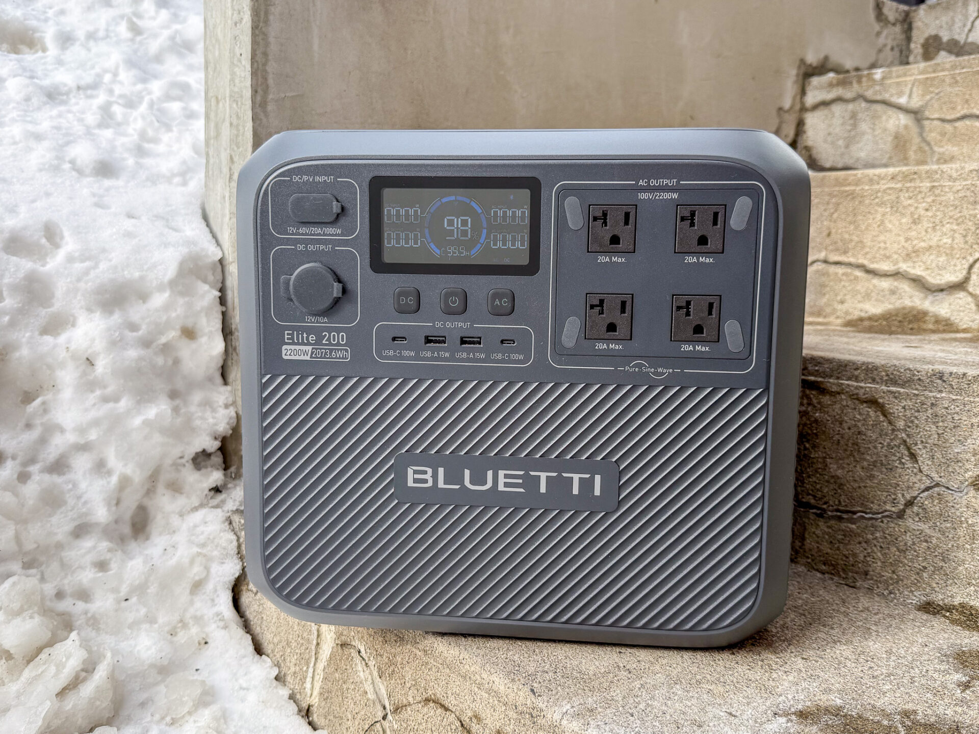 徹底レビュー】大容量ポータブル電源『BLUETTI Elite 200 V2』の実力は