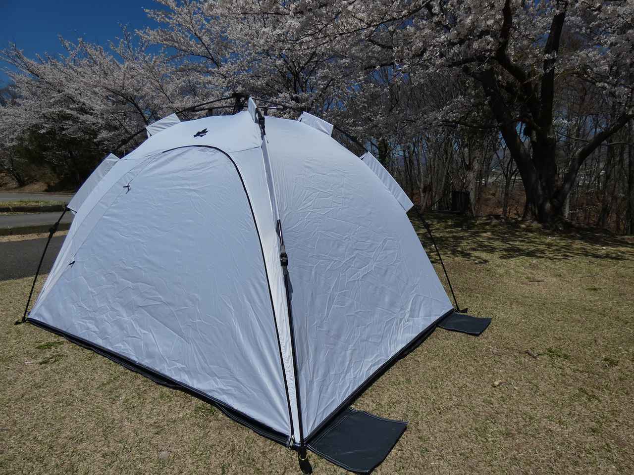 10℃以上も違う！？ロゴスの遮光率100%なワンタッチサンシェードを使っ