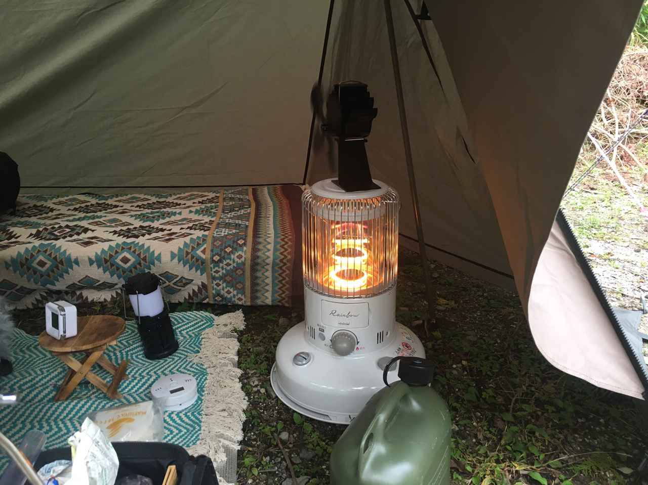 冬キャンプにおすすめ】コロナやアラジンなどのストーブの特徴と選び方