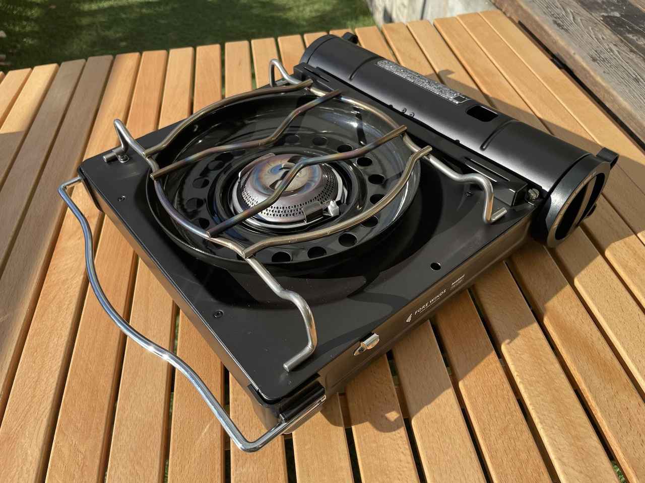 イワタニ発『FORE WINDS』のカセットコンロ『LUXE CAMP STOVE』が