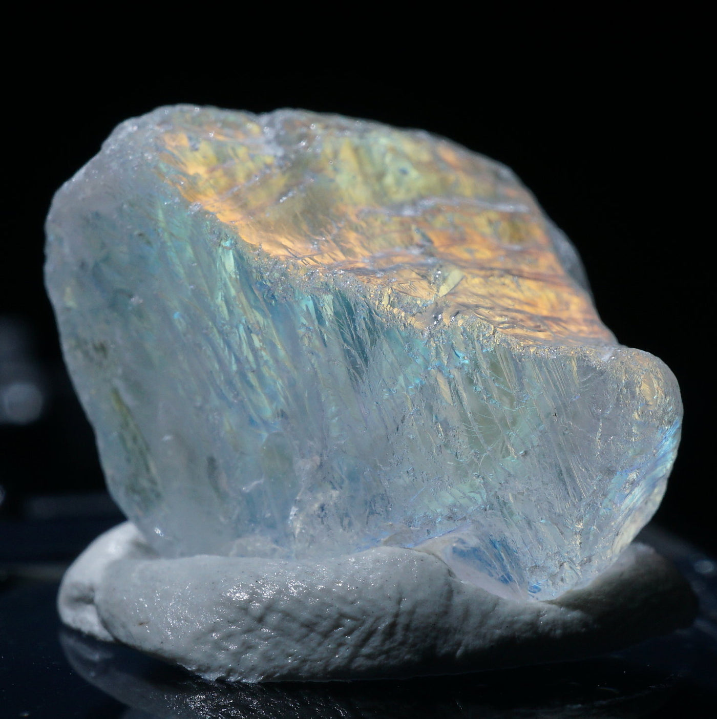 マダガスカル産 レインボームーンストーン|ハッピーギフト – 天然石