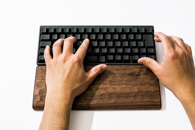 高精度の加工技術でクールな木製品を生み出す松葉製作所。亀甲名栗