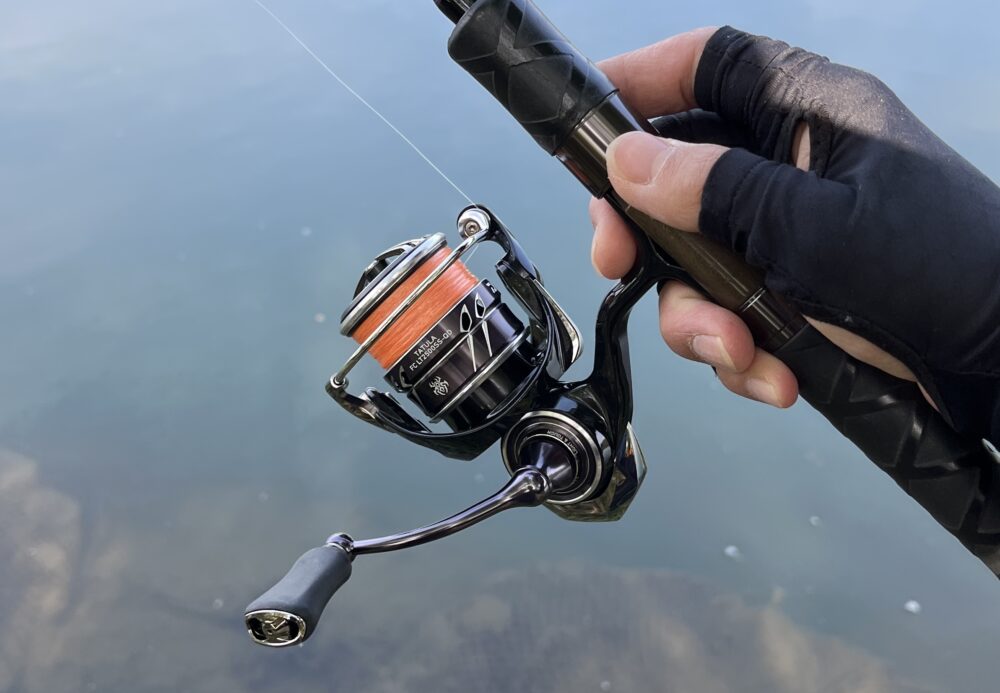 23タトゥーラ FC LT2500SS-QD インプレ】価格以上の剛性感とドラグ性能