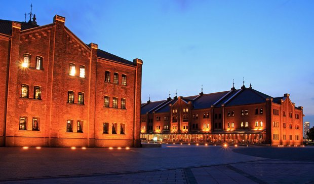 86d809acca868524ff20e33708d754