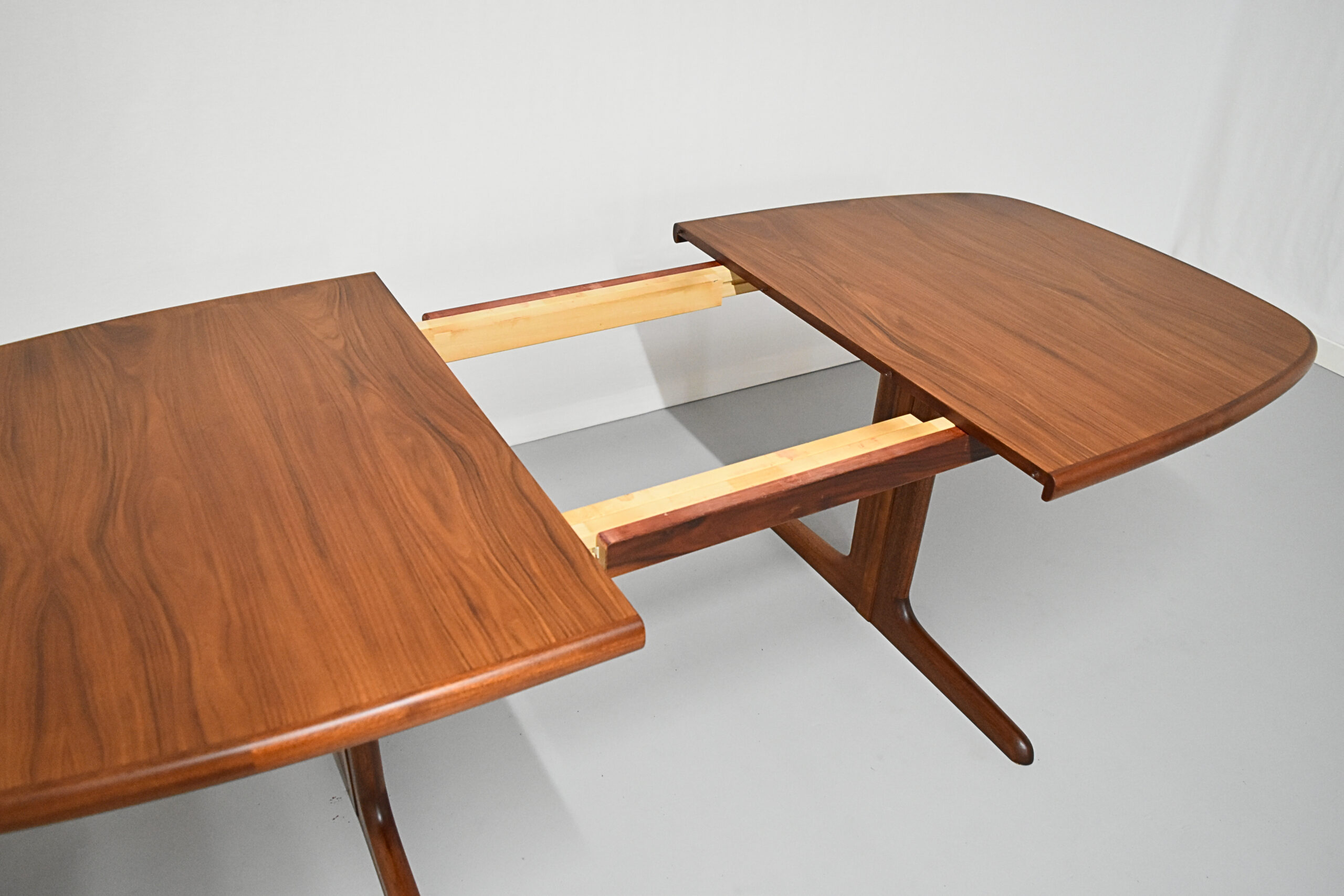 テーブル/ダイニングテーブル/エクステンション/Skovby Mobelfabrik