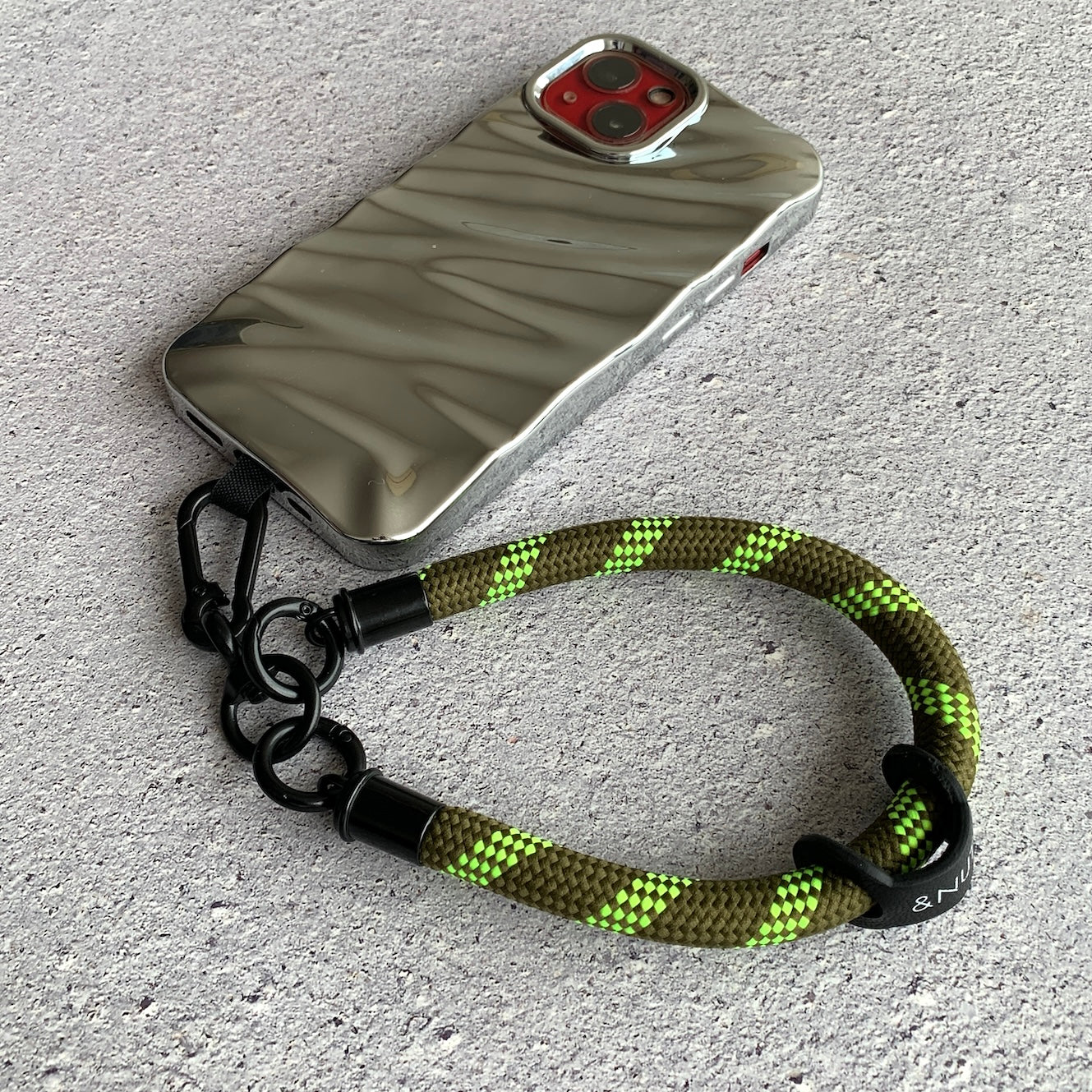 チラ見せリストストラップ – HATCH