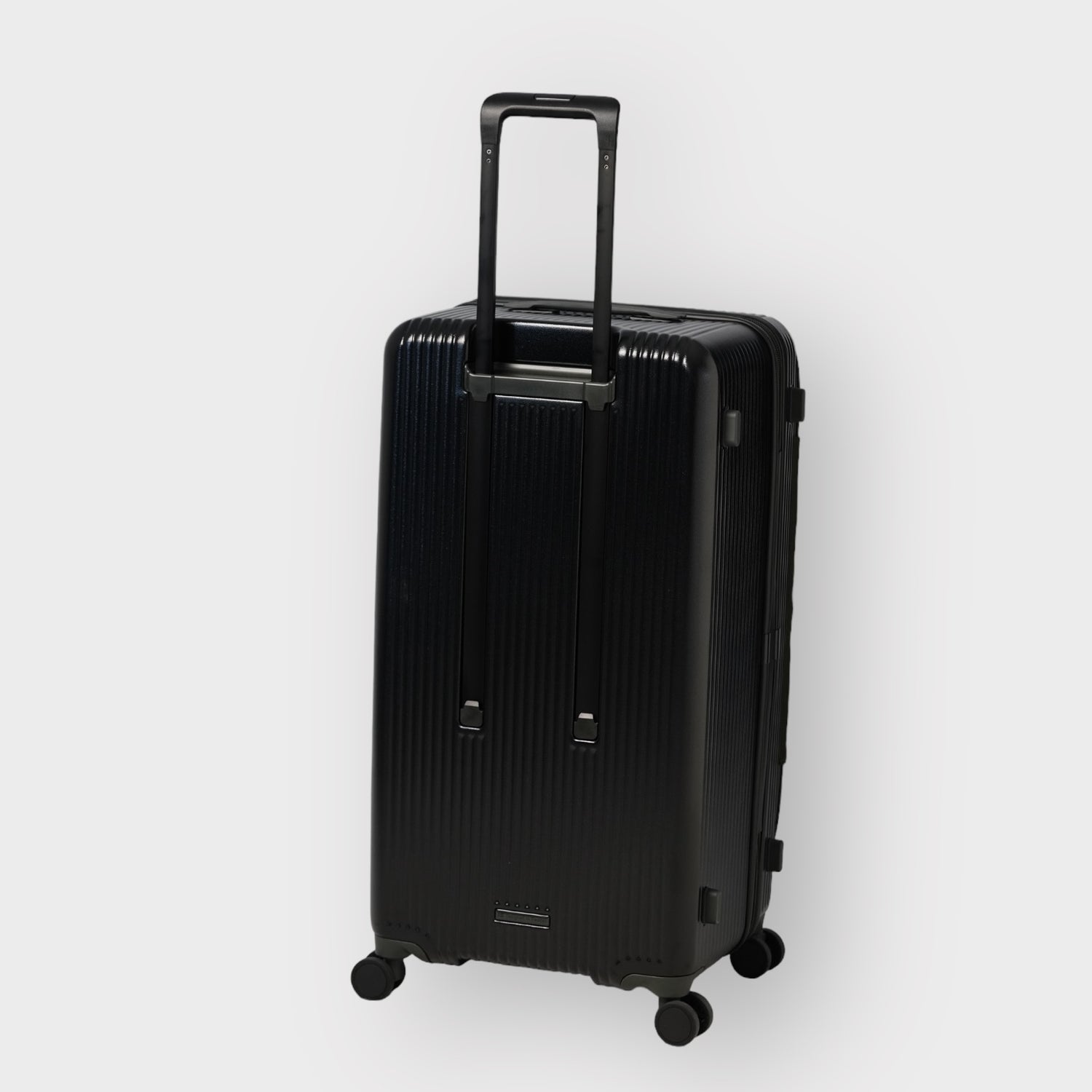 INV750DOR Mad Black 92L Large – HATCH