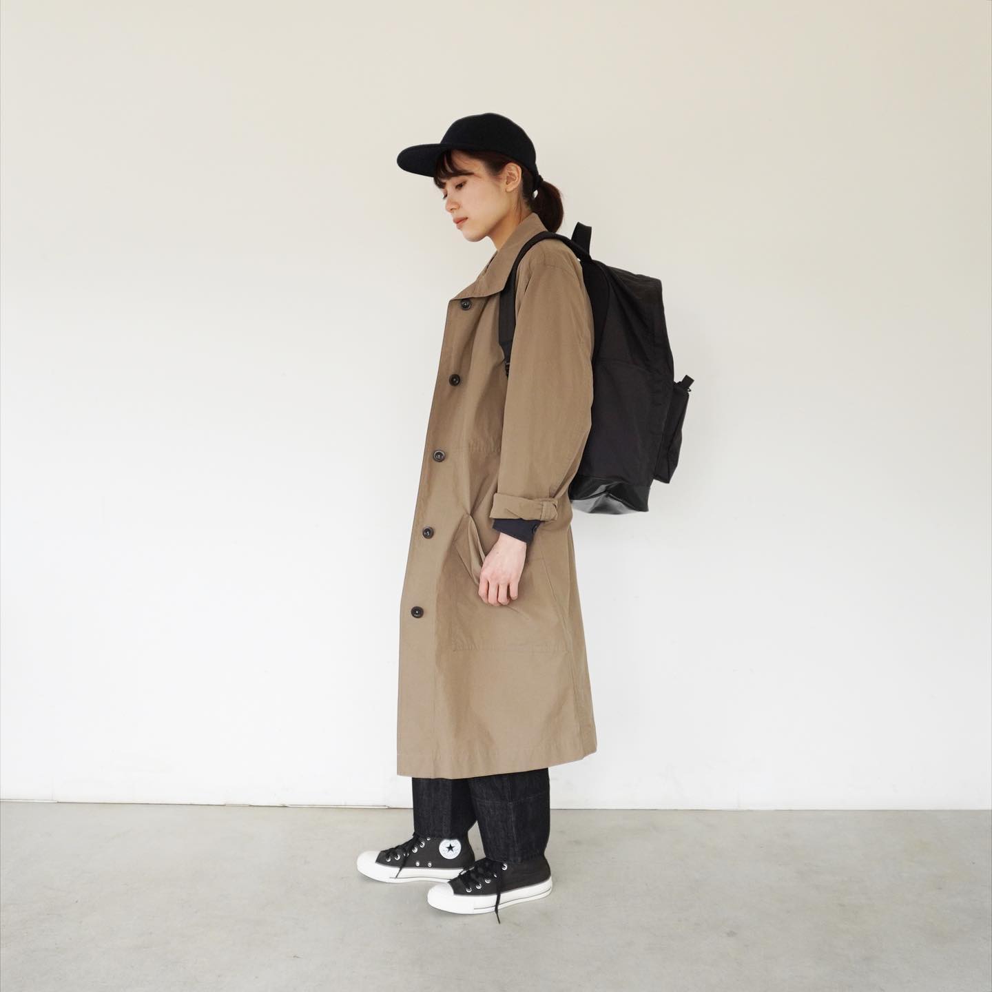 メンズのMHL STAND COLLAR JACKETの ディテールを載せたワークコートは