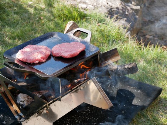 焚き火台 FireBase ステンレス（ロストル・五徳中サイズ付き） – 早野