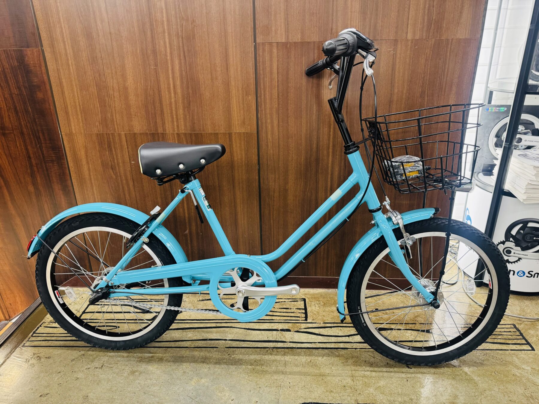 ブリヂストン【ベガス】限定色が登場！｜バイク・自転車の購入修理なら