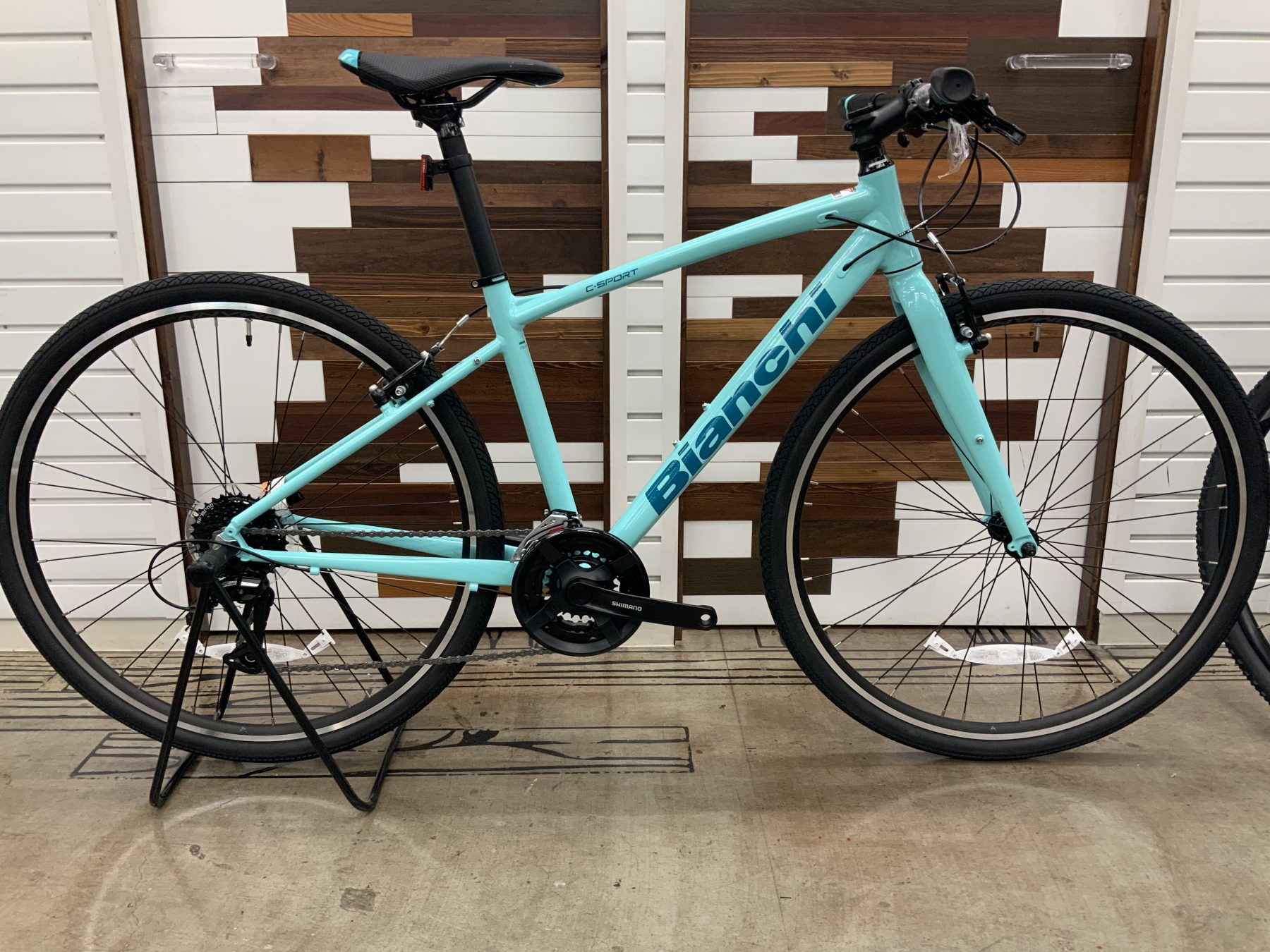 BIANCHI C-SPORT1（ビアンキ C-スポーツ1）2022年モデル入荷しました