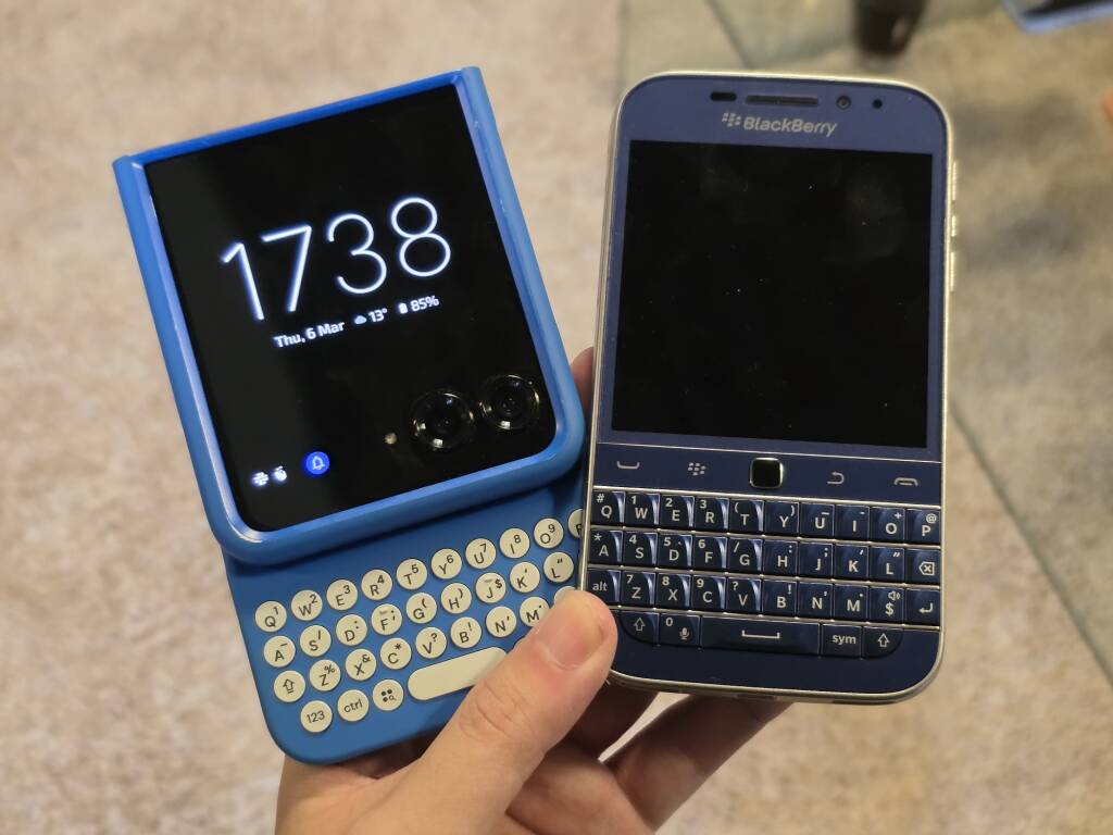 令和にBlackBerryは復活するのか？物理キーボード搭載「Clicks