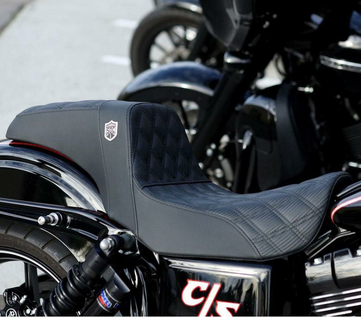 ダイナ用サドルマン(Saddlemen)シート｜ハーレーカスタムパーツ専門店