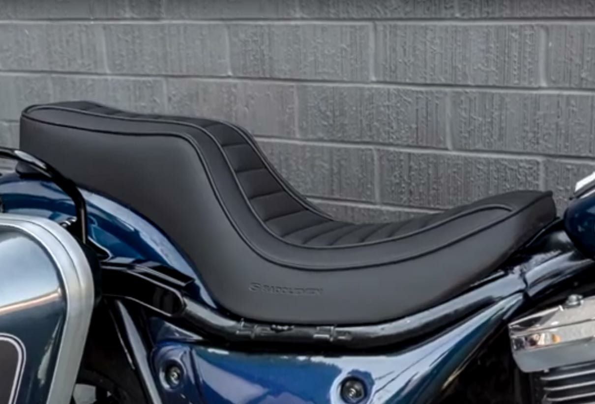 ハーレー FXRシート