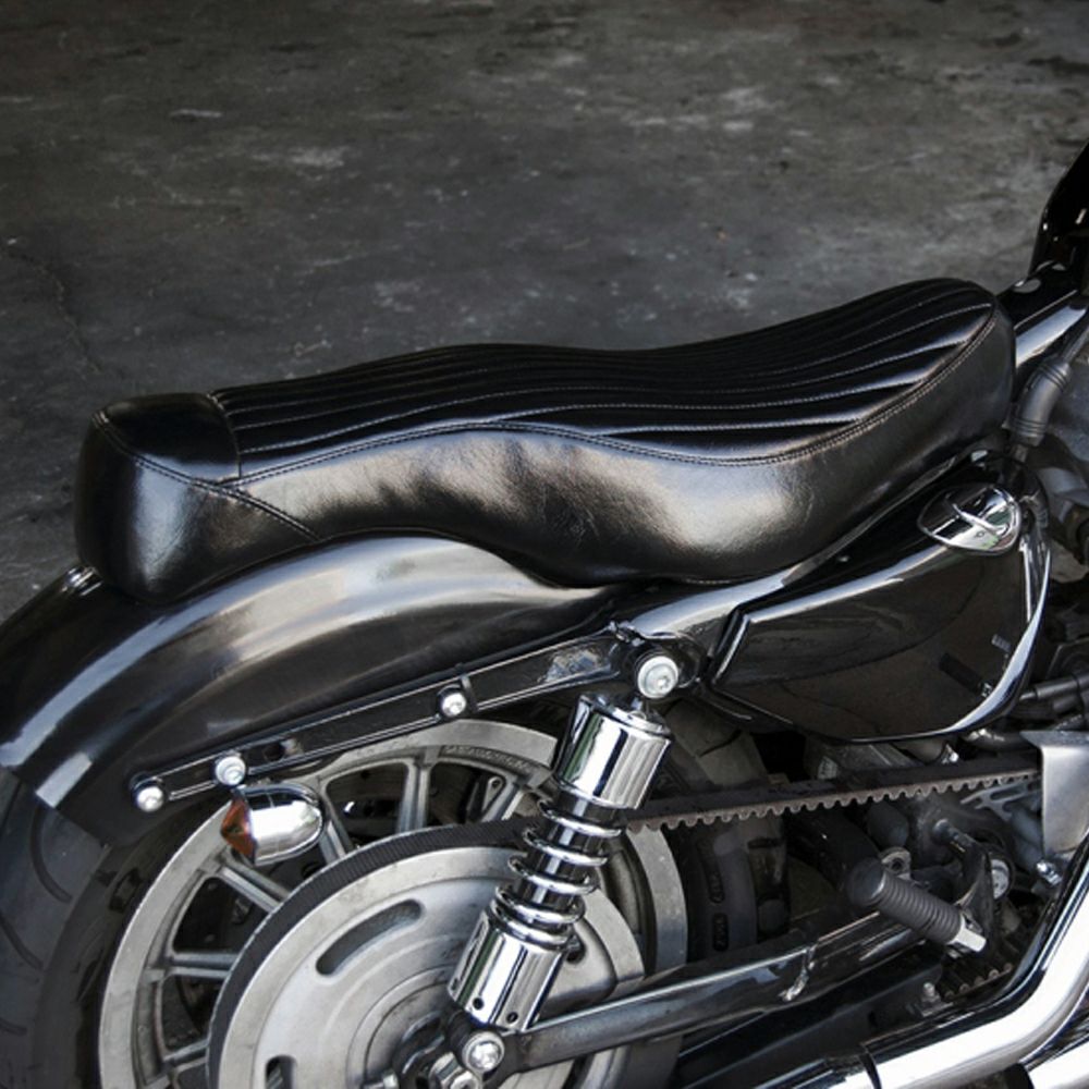 Roland Sands Design Enzo ソロシート 【スポーツスター】 |ハーレー