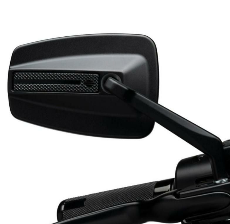 000000100972-03.jpg?size=m&w=