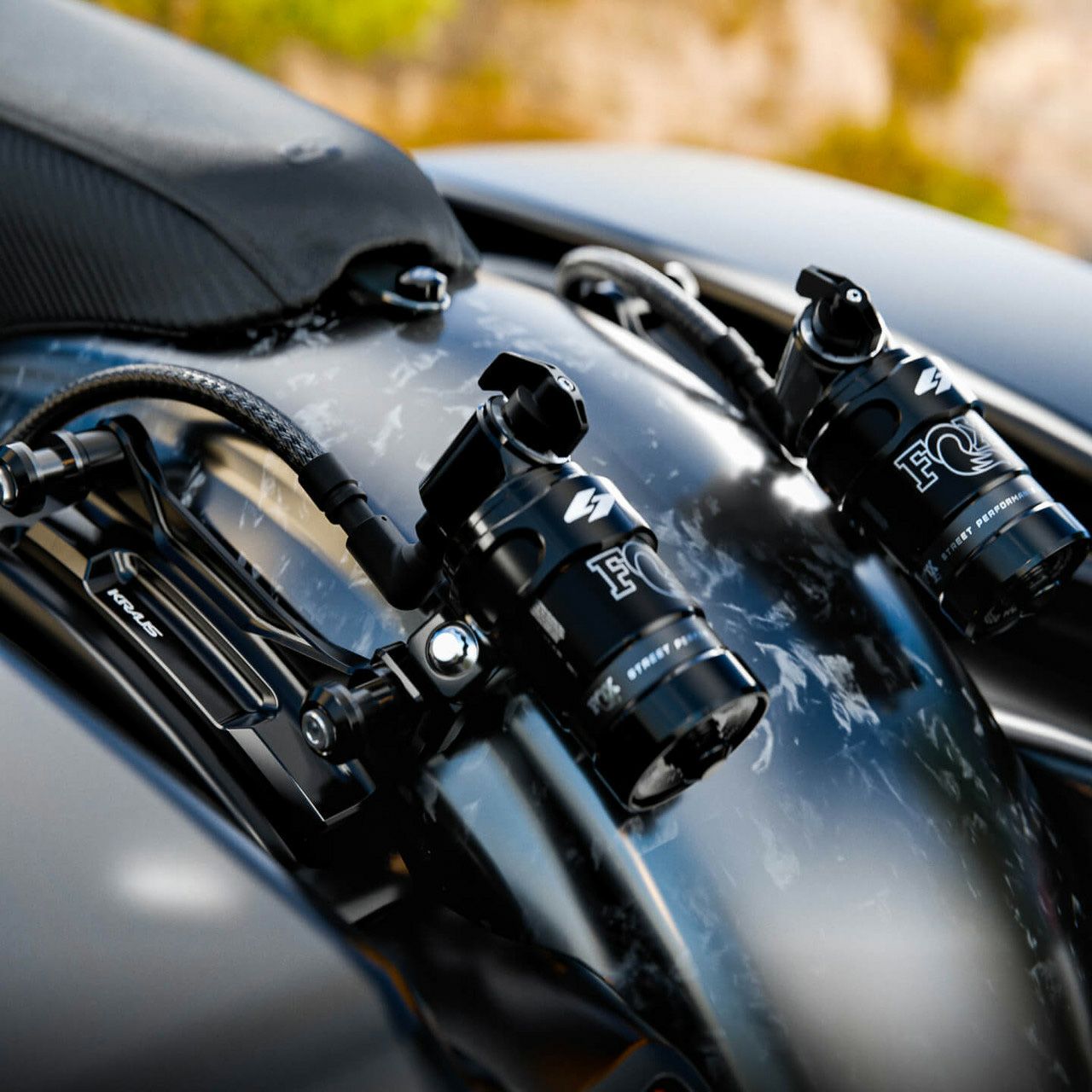 2009以降 ツーリング オーリンズ用 リアリザーバータンクマウント