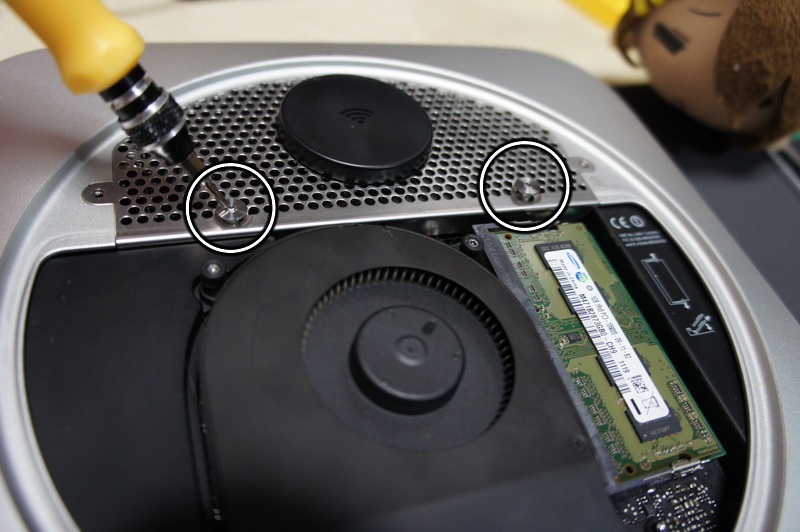 Apple]Mac mini (Mid 2011)のハードディスクを換装する 完全版 | 個別