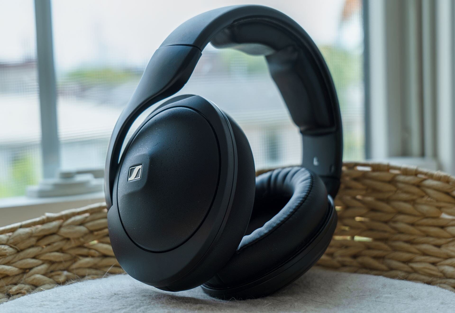 Sennheiser HD 620S - Does It Deserve A Spot In The 6 Series