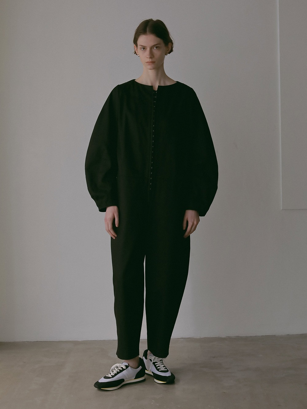 ホックディテールオールインワン | Onepiece | HER. Online Store