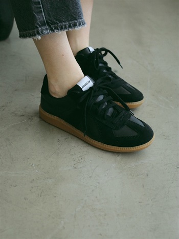 NOVESTA GAT ALL LEAHER | Shoes | HER. Online Store