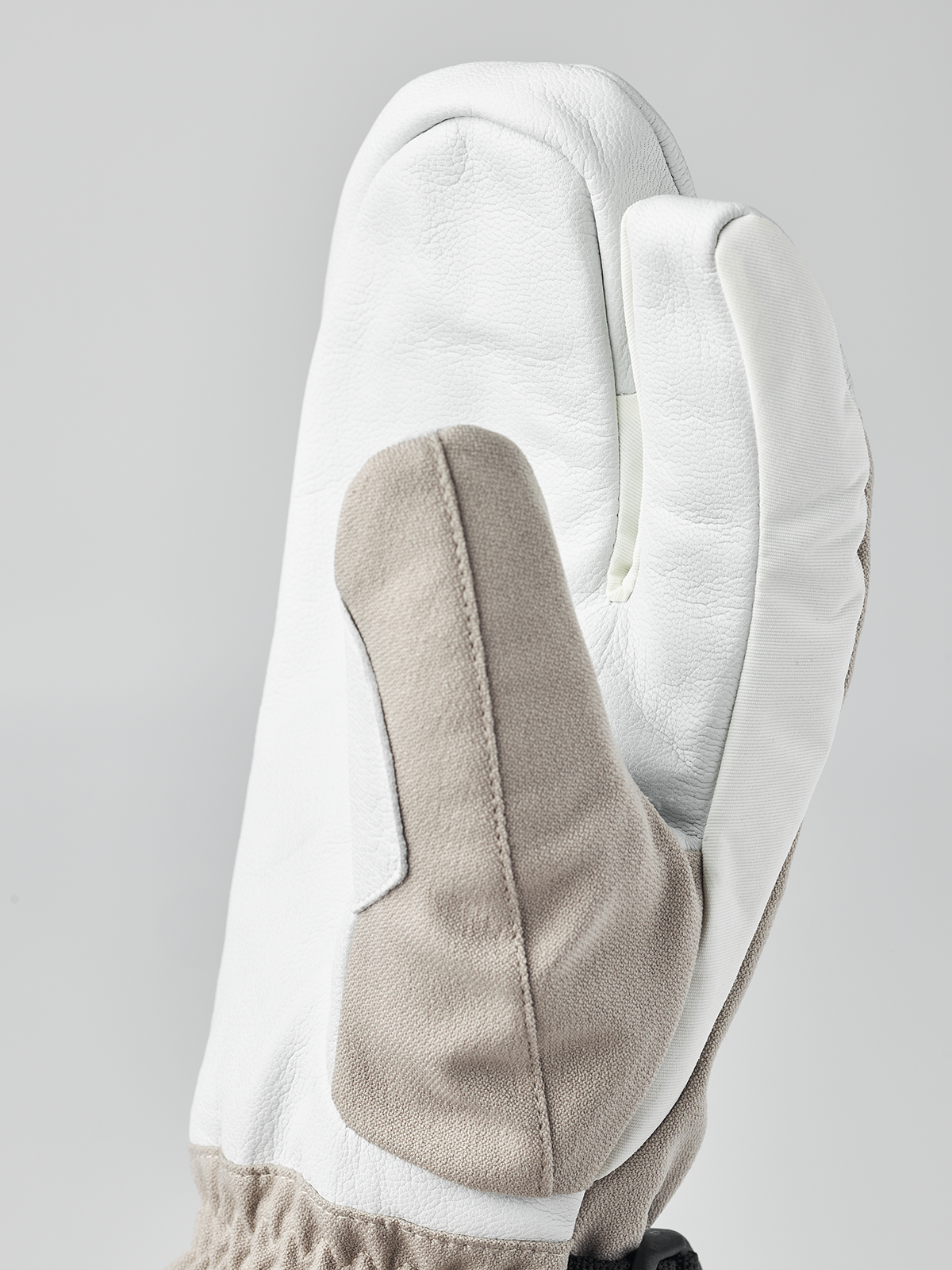 Powder Gauntlet 3-finger - Beige | Hestra Gloves