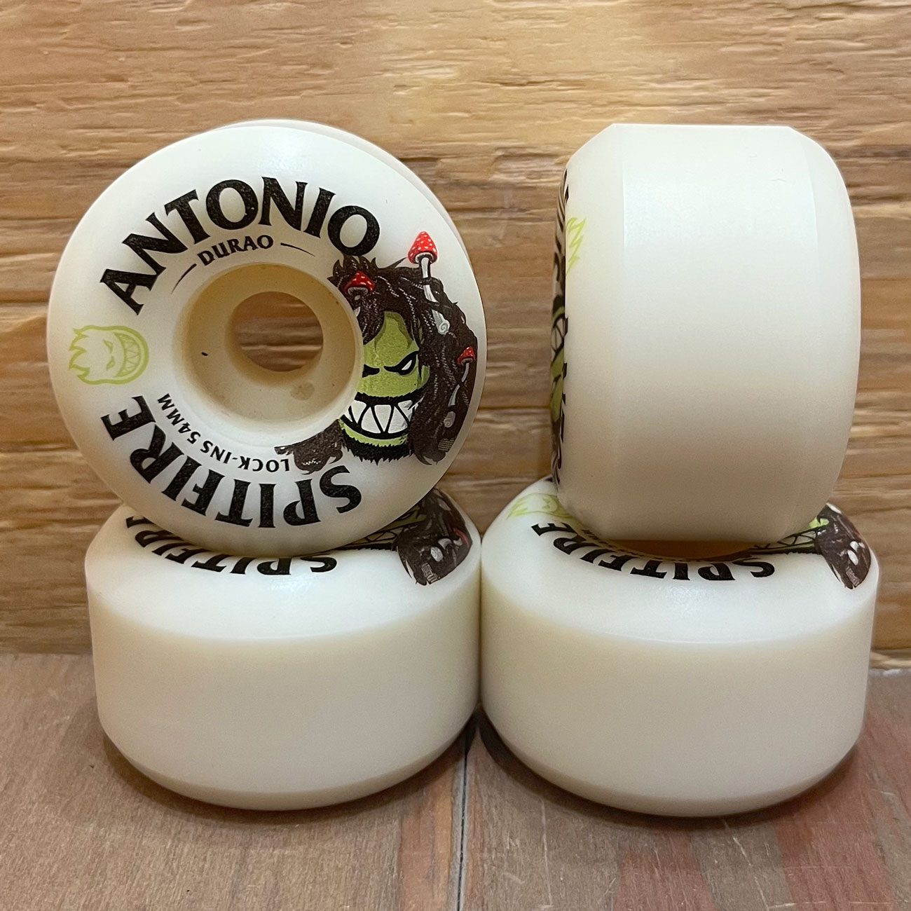 スクエア】 SPITFIRE F4 ANTONIO DURANO BURN SQUAD LOCK IN 99A 54mm