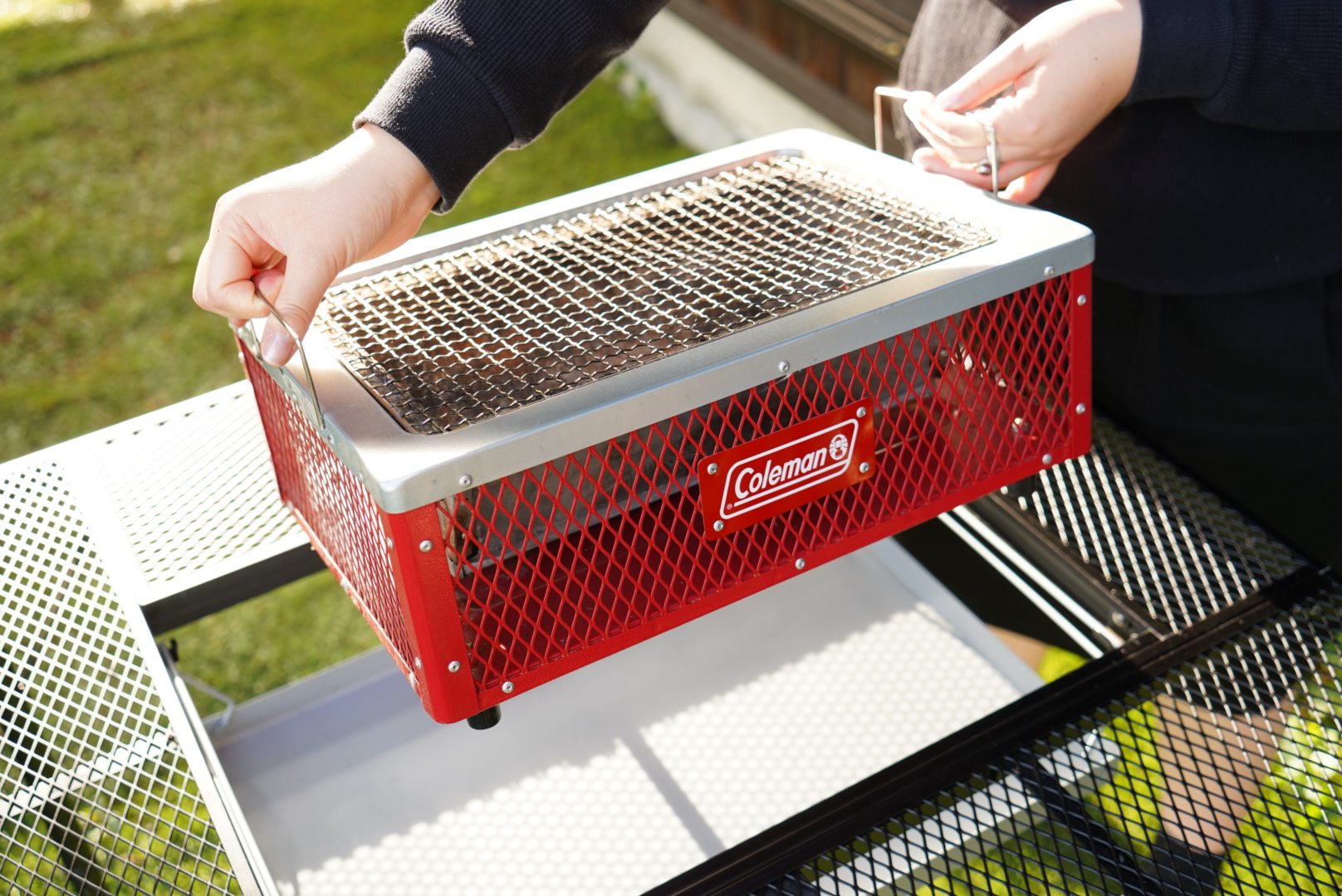 コールマンの卓上バーベキューコンロ「クールステージテーブルトップ