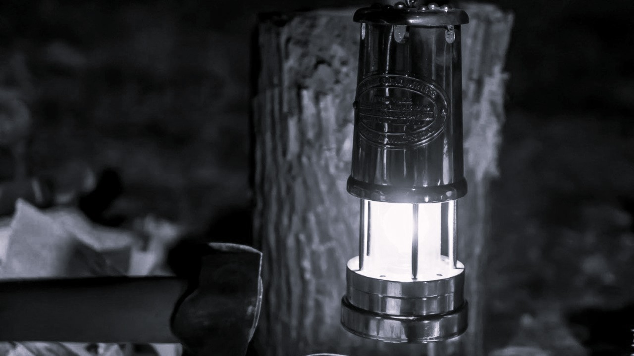 ギア好きキャンパー必見！JD Burford社とE.Thomas & Williams社の