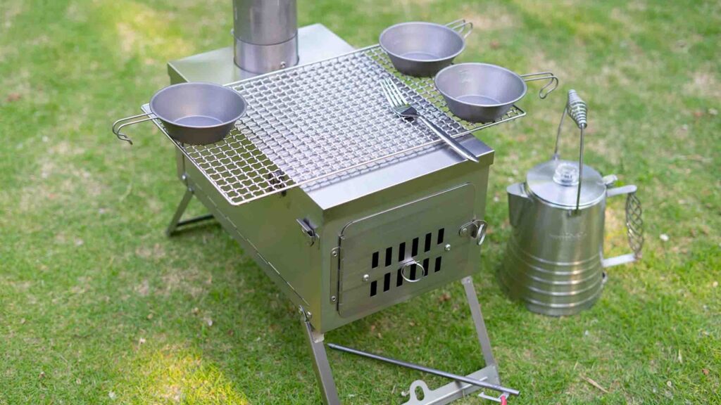 軽量番長】驚異的な軽さで最強！ウィンナーウェルの折り畳みチタン薪