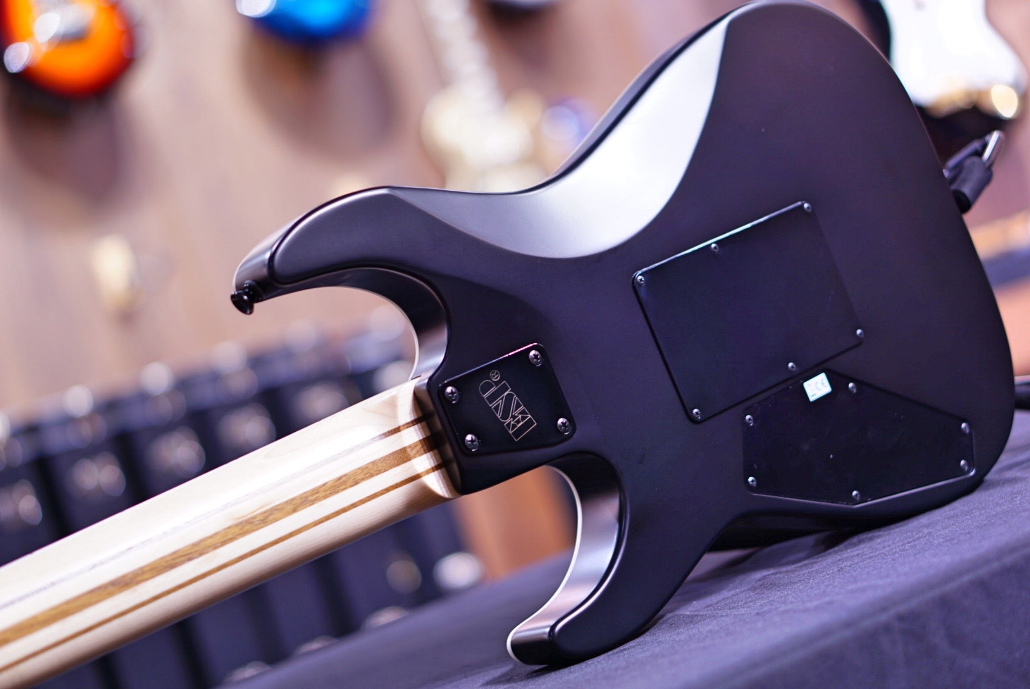 Edwards E-MR-FR7 black satin ED2151554